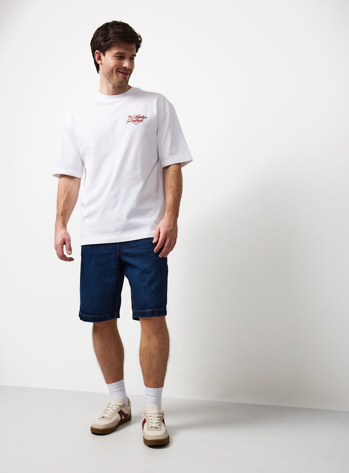 Dark Denim Baggy Shorts 42 - Image 2 thumbnail